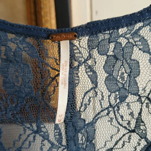 FREE PEOPLE BELL TRAPEZE LACE CAMI SIZE M - Picture 4 of 7